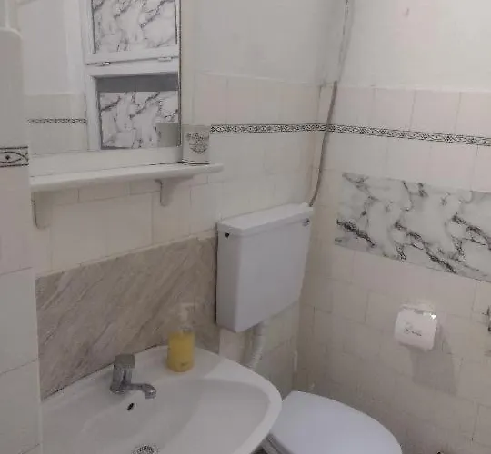 Ena's * 베오그라드